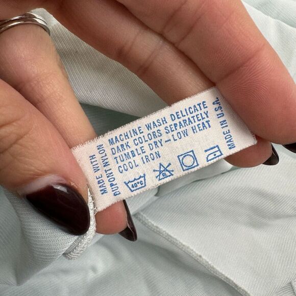 VTG Vanity Fair Blue Button Up Pajama Top Shirt Size 32 Nylon Antron III S/S - Picture 8 of 9